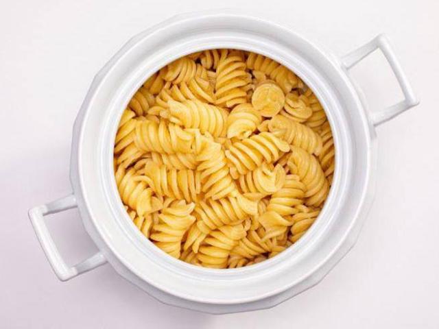 Milano, due ingredienti e 26 euro per una pasta in bianco