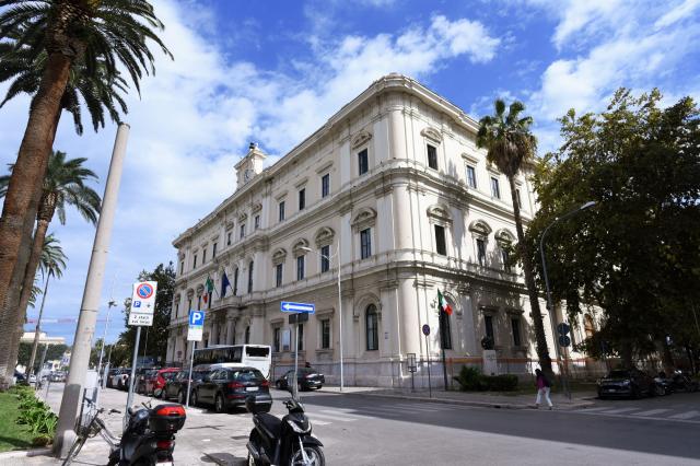 Banca Popolare di Bari, ok al bilancio 2022, perdita ridotta a &euro; 45 mln. Prorogata la nomina del cda