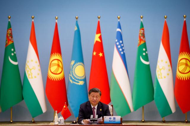 Cina-Asia Centrale, il summit che incorona Xi leader della regione. Pechino spera di salvare la Via della Seta 