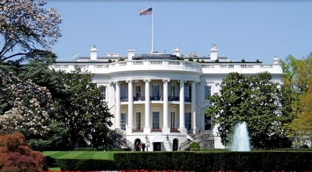 Usa, far saltare ogni accordo sul debito pubblico per sganciarsi dalla guerra in Ucraina: un colpo durissimo per Zelensky