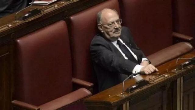 Berlusconi, venduto Il Giornale agli Agelucci: confermata l'acquisizione del 70% del quotidiano