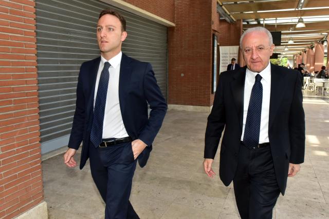 Schlein vs De Luca, il governatore attacca la Segretaria PD dopo la nomina di Ciani al posto del figlio: "Radical-chic senza chic"