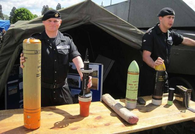 Ucraina, arrivano anche le armi all'uranio impoverito. Washington pronta all'invio