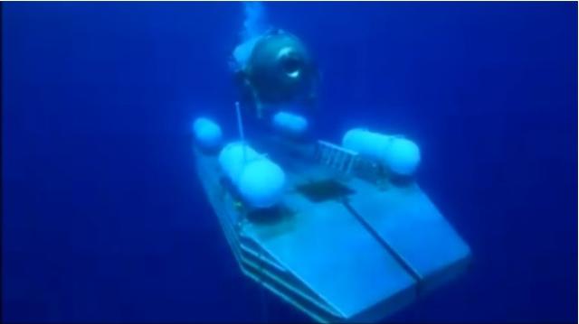 Sottomarino Titan scomparso, corsa contro il tempo per trovarlo: solo 96 ore di ossigeno per i 5 passeggeri a bordo
