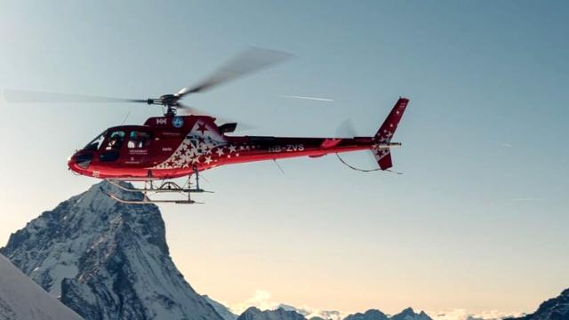 Valsesia, caduto elicottero della compagnia Air Zermatt in fase di decollo al rifugio Regina Margerita sul Monte Rosa, incolumi i 5 passeggeri a bordo