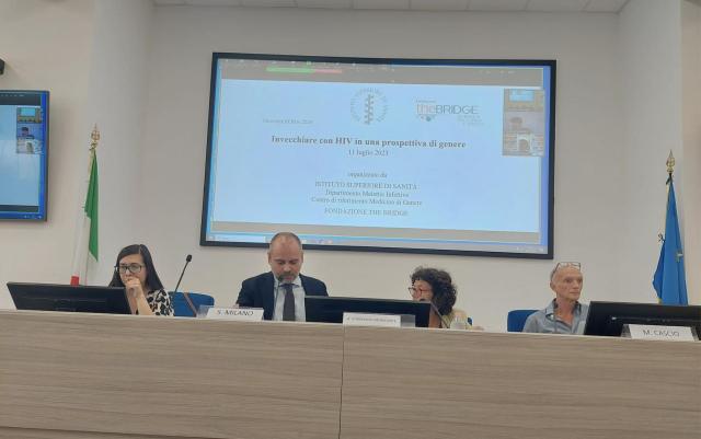 Aids. ISS e Fondazione The Bridge: &ldquo;Pi&ugrave; servizi di genere a sostegno di chi invecchia con HIV&rdquo;