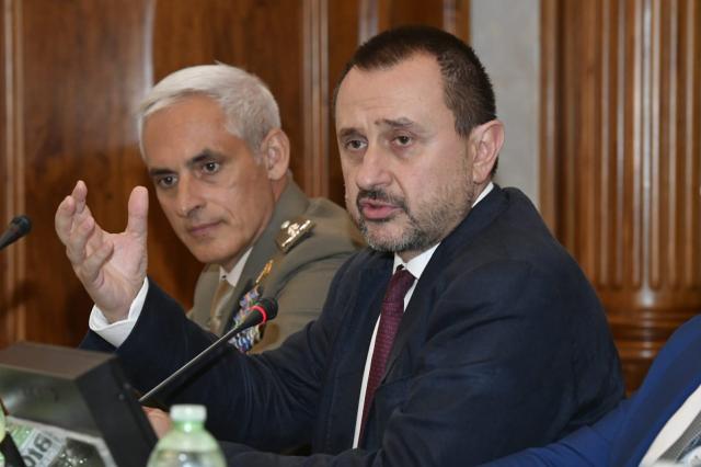 Cybersicurezza. Rosato (Copasir): "Investire sulla formazione di personale specializzato"