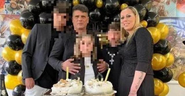 Pozzuoli, omicidio suicidio, 50enne spara alla moglie 39enne dopo lite e si uccide: in casa i figli di 8, 13 e 16 anni