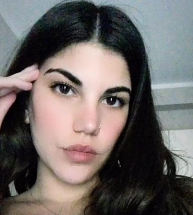 Omicidio Cologno Monzese, Sofia Castelli uccisa a coltellate nel sonno, l'ex entrato con chiavi rubate a lei