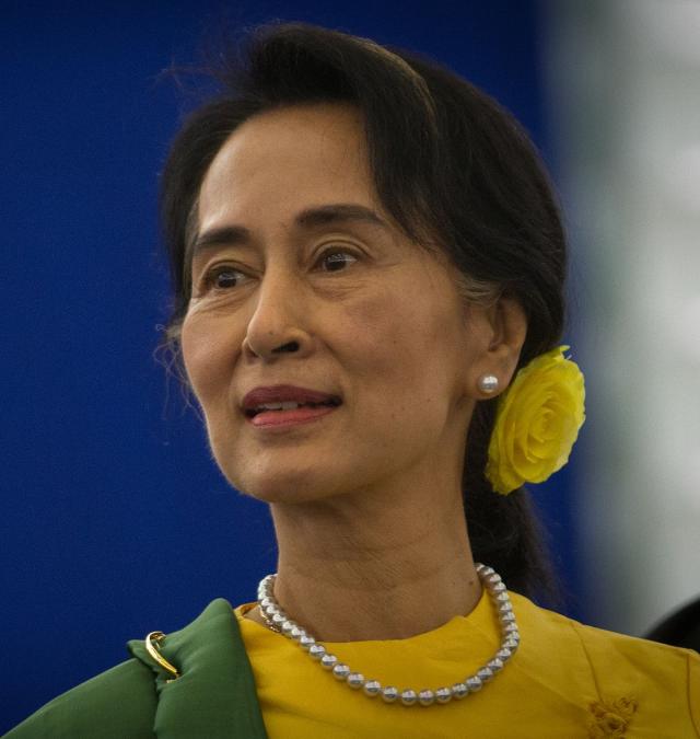 Myanmar, la giunta militare  grazia l'ex primo ministro Aung San Suu Kyi, ma solo parzialmente: un "premio" unicamente dovuto alla Quaresima buddista
