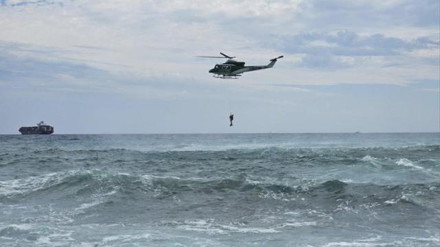 Mare mosso, turista di 19 anni annega a Lavagna. Travolto dalle onde davanti agli amici