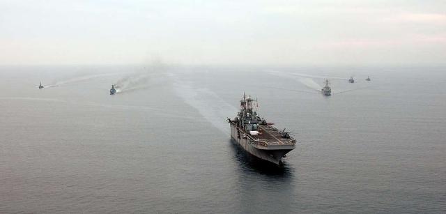 Alaska, 11 navi russo-cinesi di fronte le acque Usa, Washington manda 4 cacciatorpediniere a monitorare l'esercitazione