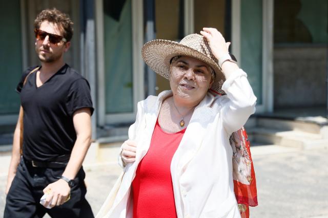 Michela Murgia, ma davvero "oltre alle gambe c'&egrave; di pi&ugrave;"? Conformismo wokista sbandierato come ragion d'essere