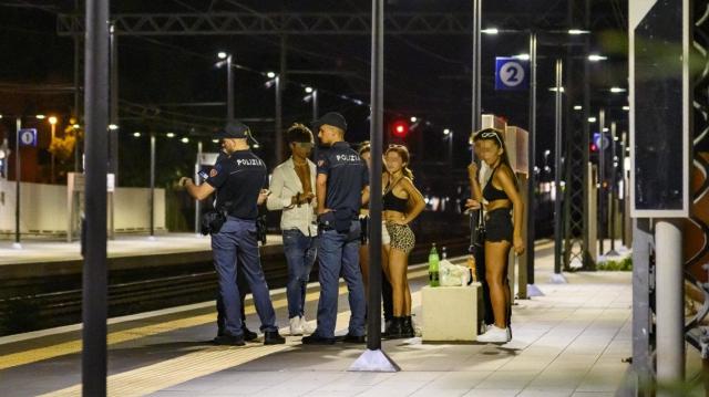 In treno verso il nulla, stranieri in casa propria