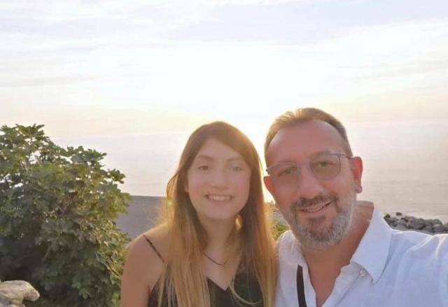 Catanzaro, Martina Morelli 23 anni, morta per malore improvviso, era a letto con la mamma, disposta autopsia  