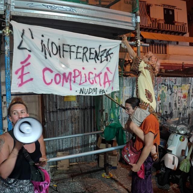 Stupro di Palermo, insulti alla vittima dall'amica: "Non dovevi fare nomi", la lettera di un pap&agrave;: "Ora sei sola"