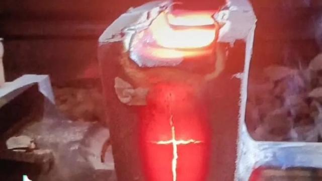 Treno travolge operai, l'ultimo post della vittima Michael Zanera e il crocifisso sulla rotaia: "Dio mi vuole dire qualcosa"