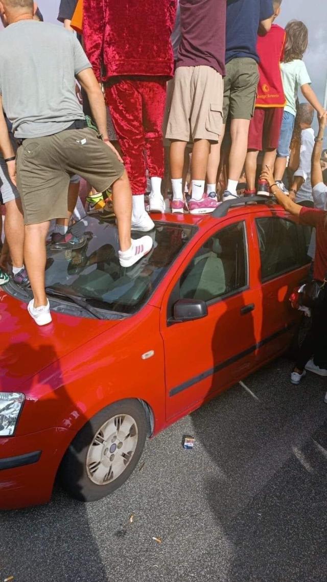 Panda distrutta dai tifosi della Roma, la lettera della proprietaria Martina Innamorati: "Incivili, mancanza di etica e morale"