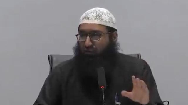 Imam di Birmingham e la lapidazione delle donne adultere, femministe mute di fronte alla minaccia