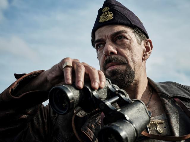 Pierfrancesco Favino &egrave; il "Comandante"