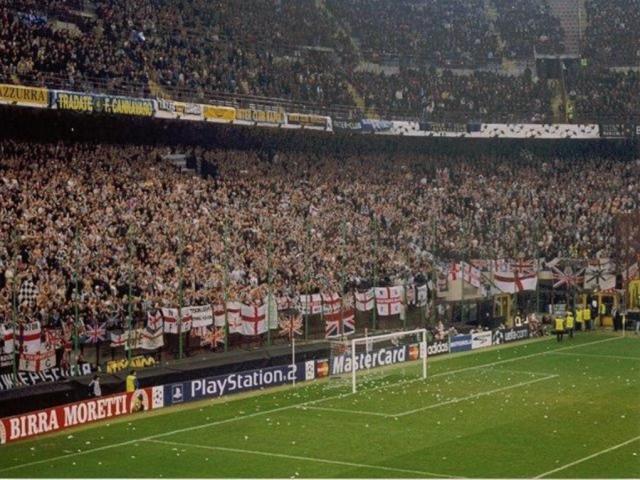 Milan-Newcastle, 20 anni dopo ci sar&agrave; un nuovo esodo dei tifosi inglesi? Nel 2003 in 12mila a San Siro