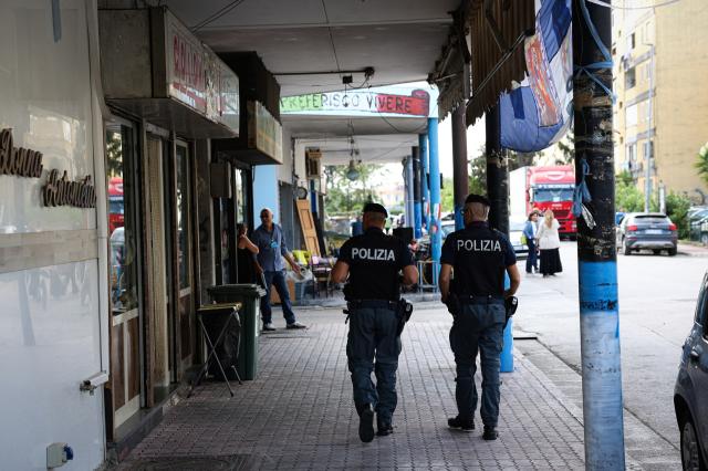 Caivano, 21 nuovi poliziotti in commissariato e carcere per i genitori che non mandano i figli a scuola