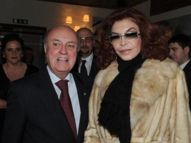 Ida di Benedetto e Giuliano Urbani rapinati in casa: &ldquo;Ci hanno chiusi in camera, hanno rubato tutto, andr&ograve; via da Napoli&rdquo;