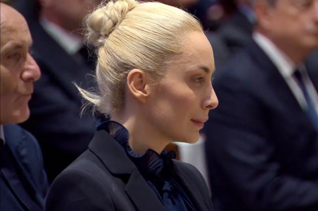 Marta Fascina l'assenteista, presente a 18 votazioni su 3395 in Parlamento, e in FI continuano i malumori