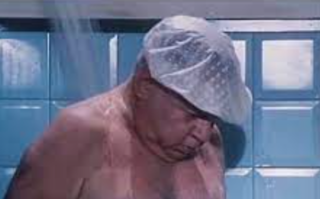 Milano, blocco dei veicoli euro 5 anche per chi lavora: come faranno le aziende a fare consegne? L&rsquo;ultima &ldquo;genialata&rdquo; di Sala