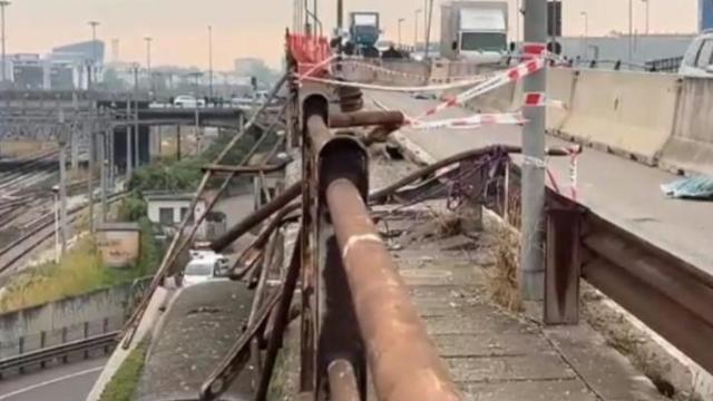 Incidente autobus Mestre, "Guardrail non &egrave; causa caduta, 'buco' di 2 m &egrave; varco d'emergenza", le parole del comune di Venezia
