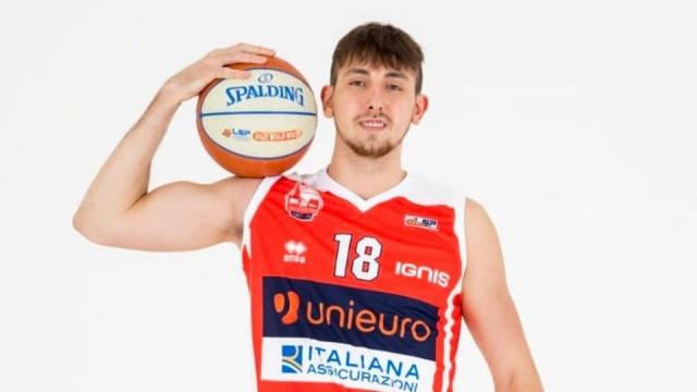 Samuel Dilas, morto improvvisamente per trombosi il cestista di 24 anni: giocava in Serie B nel Lumezzane