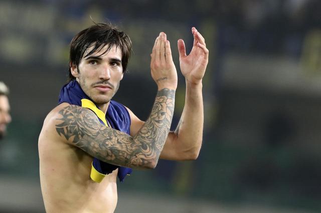 Scommesse, Tonali ha puntato anche sul Milan, la confessione in procura Figc: rischia squalifica di un anno