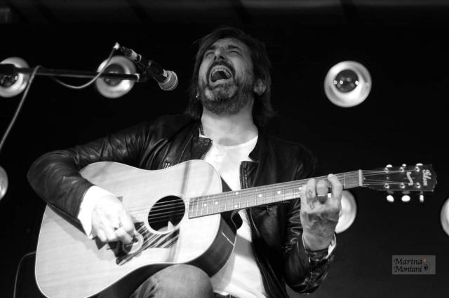 Omar Pedrini, la malattia peggiora: "Tre operazioni al cuore in due anni e mezzo, dico addio al rock. Far&ograve; il contadino"