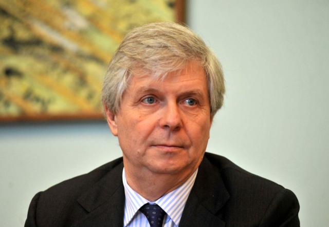 Teatro San Carlo di Napoli, Lissner resta sovrintendente: "Illegittimo decreto pensionamento del governo"; Manfredi: "Ringraziamo Fuortes"