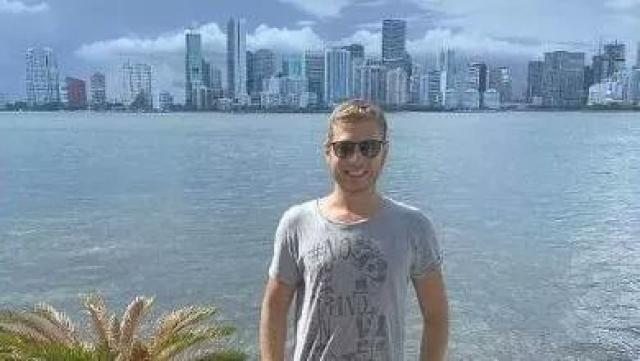 Yair Netanyahu a Miami, il figlio del presidente non &egrave; rientrato dall'inizio del conflitto, un soldato israeliano: "Lui fa la bella vita ed io sono al fronte"