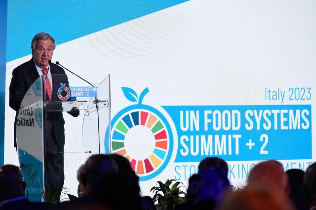 Guterres: "A Gaza un cimitero di bambini". Le dure parole d