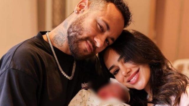 Neymar, banditi armati tentano di rapire la figlia Mavie di un mese, legati e imbavagliati i genitori della fidanzata Bruna Biancardi