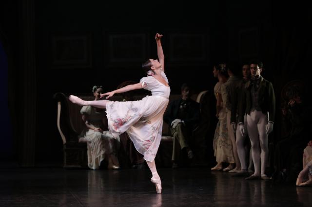 Teatro alla Scala, Nicoletta Manni &egrave; la nuova &Eacute;toile; l'annuncio inatteso sul palco 