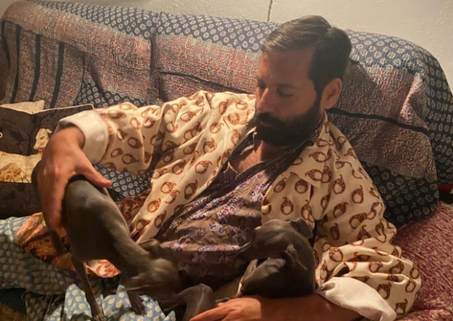 Davide Renne, chi &egrave; lo stilista direttore creativo di Moschino morto dopo un'operazione al cuore per un malore improvviso