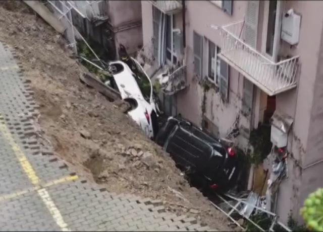 Genova, il maltempo fa franare strade e crollare muraglioni, 20 persone evacuate e 30 famiglie isolate