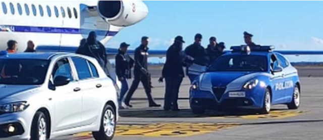 Filippo Turetta &egrave; atterrato in Italia, a Venezia: andr&agrave; in un reparto per protetti nel carcere di Verona