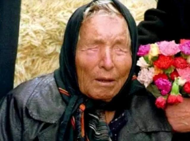Tempesta solare cannibale, la previsione di Baba Vanga prima di morire nel 1996: "Nel 2023 eruzioni solari catastrofiche"