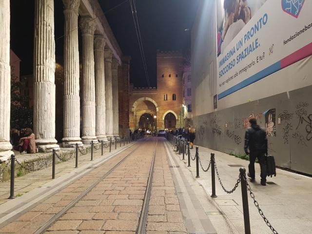 Milano, tram 3 chiamato desiderio: percorso bloccato da Atm per una &ldquo;manifestazione&rdquo;, ma &egrave; solo un piccolo concerto 