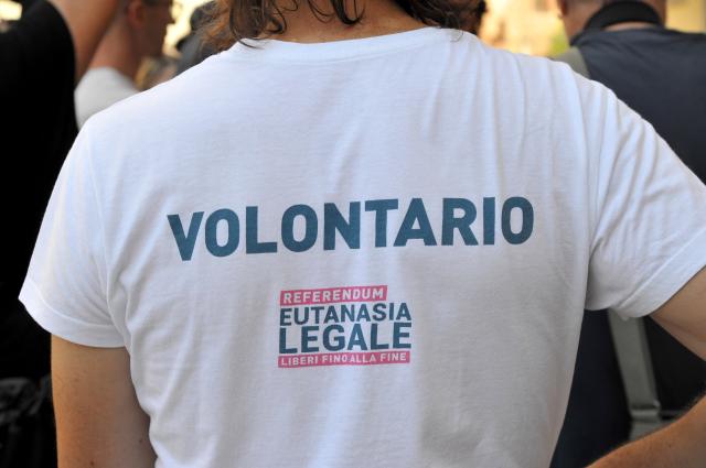 Morta Anna, la prima donna a ricevere il suicidio assistito in Italia con il Ssn. La 55enne aveva la sclerosi multipla