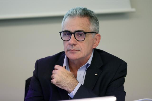 Vaccino Covid, Pregliasco: &ldquo;Variante JN.1 aggressiva, schiva il siero&rdquo;, il web: &ldquo;la paura di non contare pi&ugrave; un ca**o lo fa delirare&rdquo;*