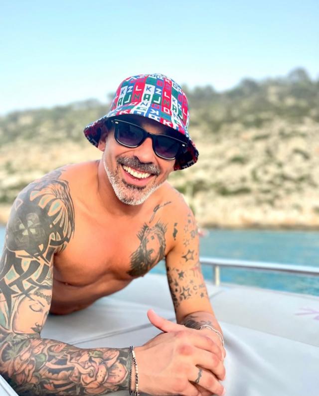 Lavezzi ricoverato in ospedale per "una frattura della clavicola. Ha bisogno di cure di ogni tipo". Tornato in Argentina sedato