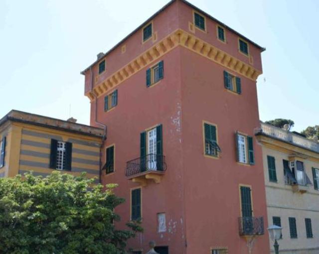 Castello di San Giorgio a Portofino, iniziato lo sfratto delle prime sculture del museo, alcune opere a Genova? 