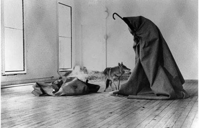 "I like America and America likes me&rdquo; : il sogno americano degli anni 70 visto  da Joseph Beuys