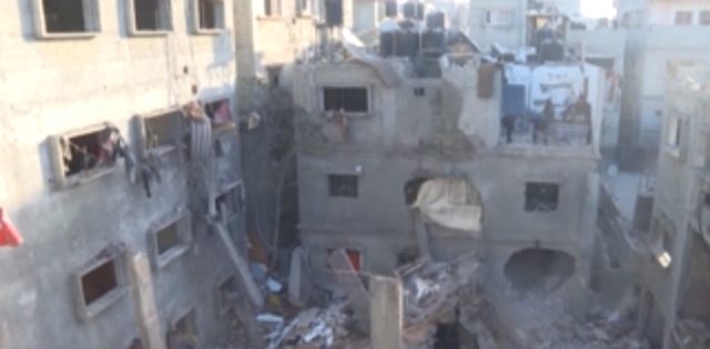 Gaza, raid israeliani nella Striscia, Hamas: "Morti pi&ugrave; di 200 palestinesi", Netanyahu: "Usa non impediscano attacchi, decidiamo noi"