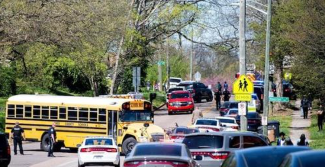 Panico negli USA, sparatoria in un liceo dell'Iowa: "Ci sono diversi morti"